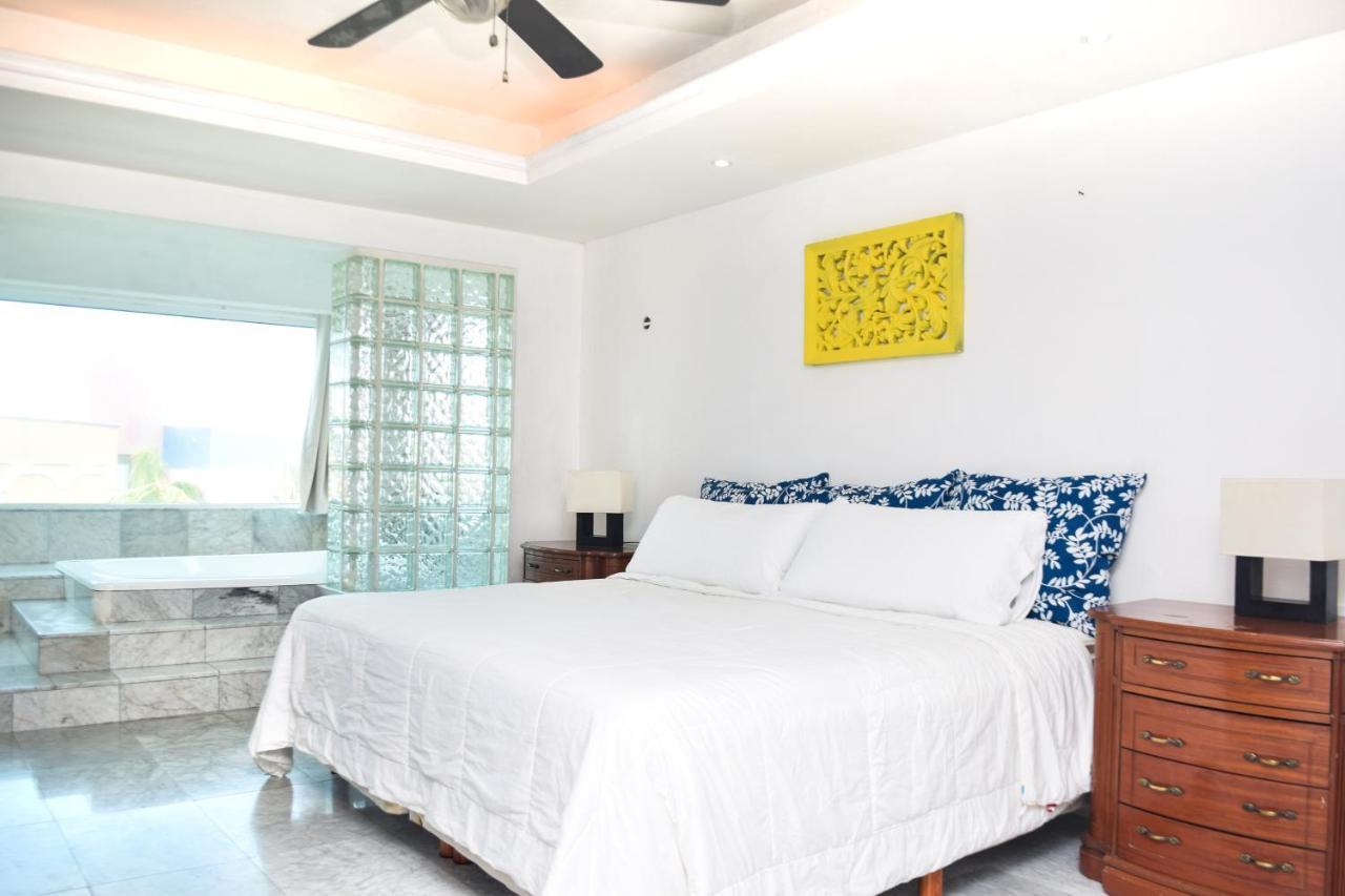 Departamento Sobre La Playa * Cancún